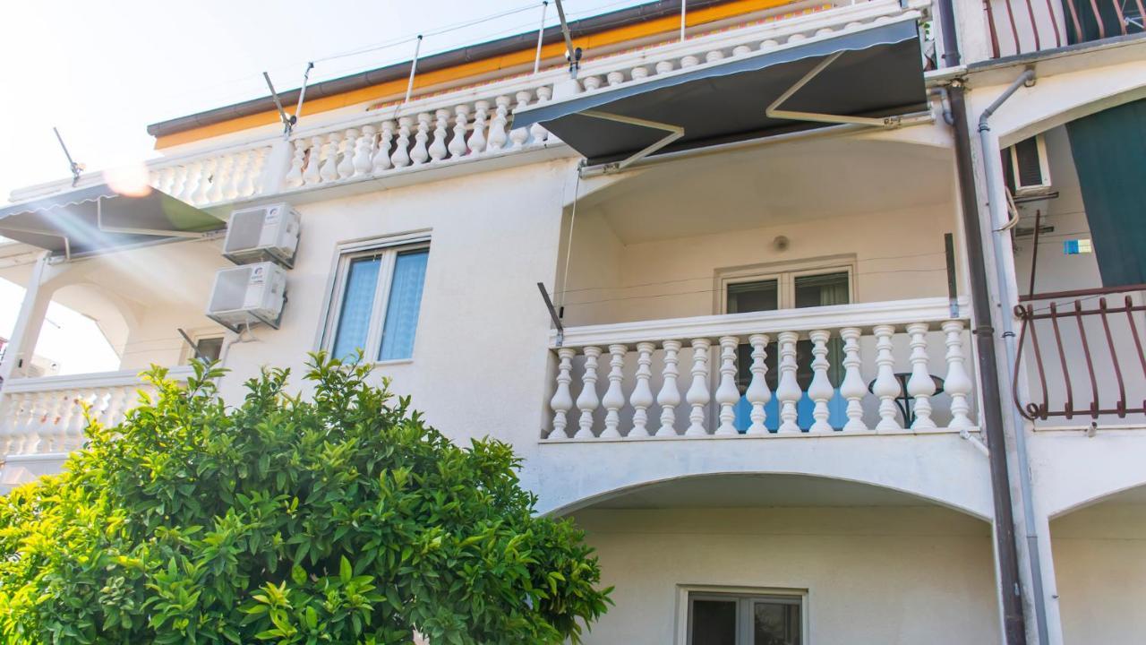 Apartments Curic Trogir Exterior photo